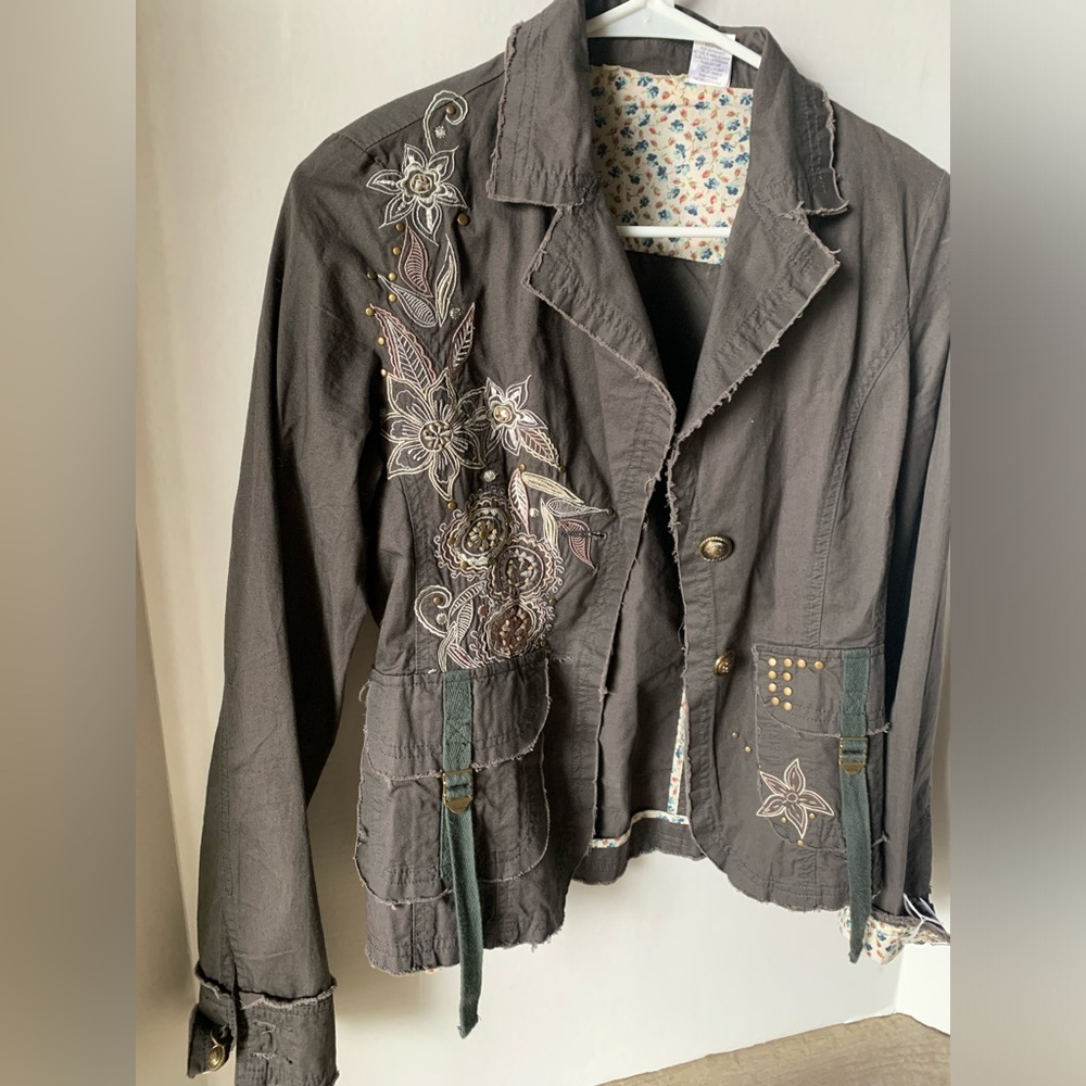 Blazer dark gray embroidered and studded.Made out of cotton light weight.